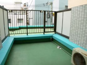 この